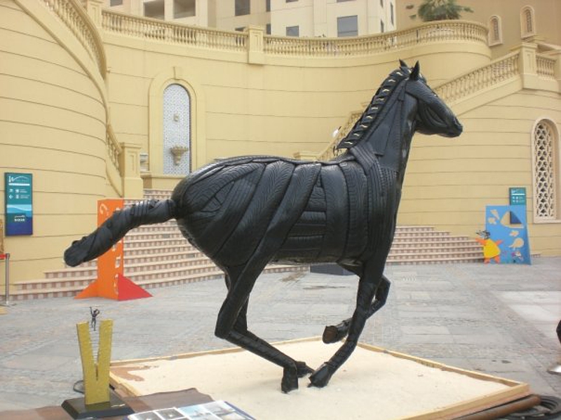 Mirko Siakkou-Flodin: Horsepower. Dubai