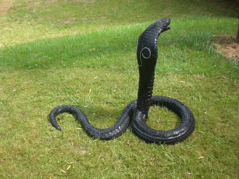 Mirko Siakkou-Flodin: Spitting Cobra