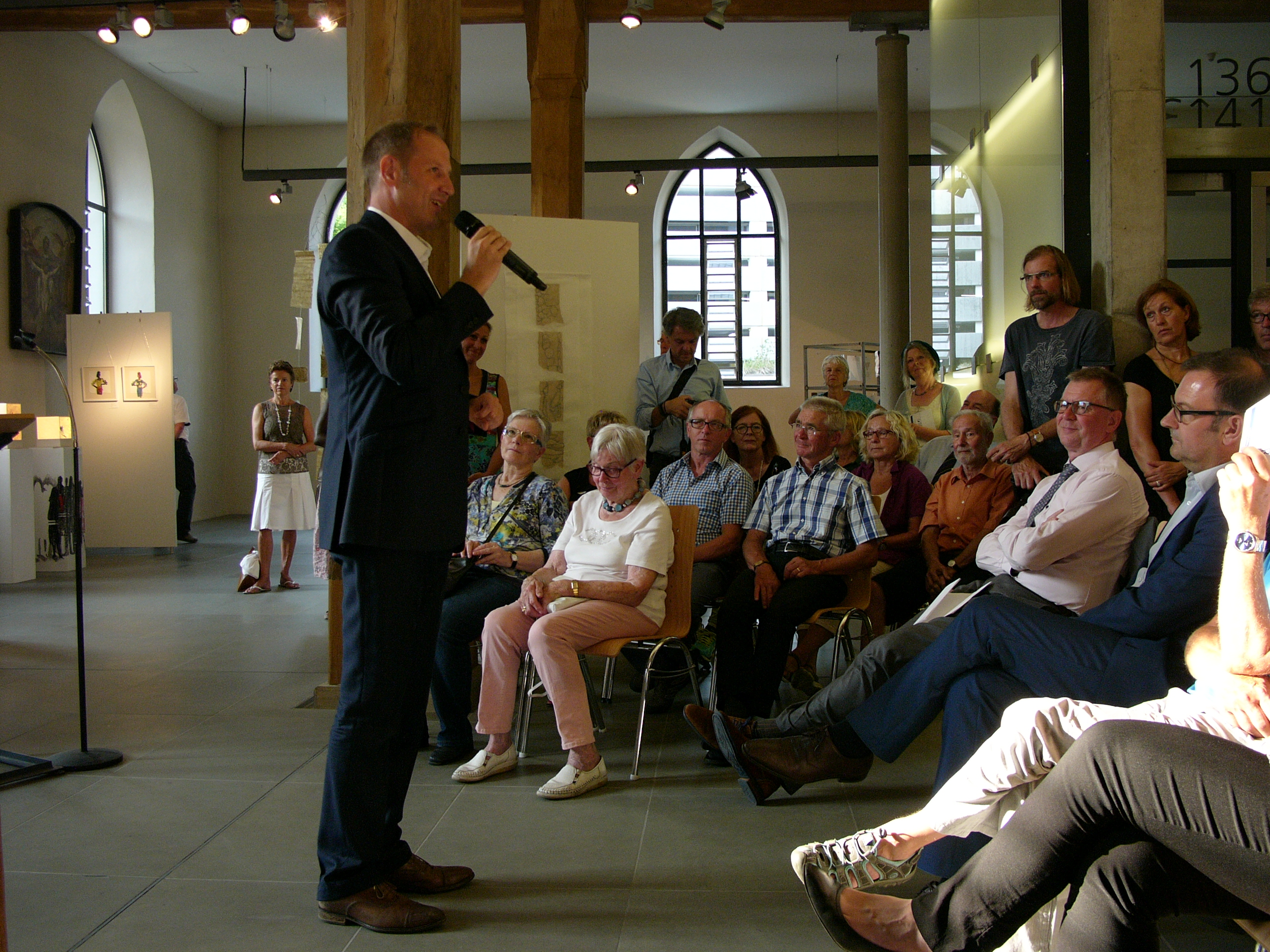 VielFaltPapier - Ausstellungseröffnung: Dr. Daniel Rapp