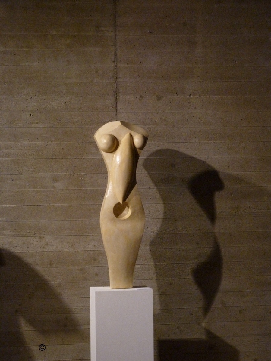 Werner Riegel: Der Schrei (2014) Alabastergips mit Schellack gefasst