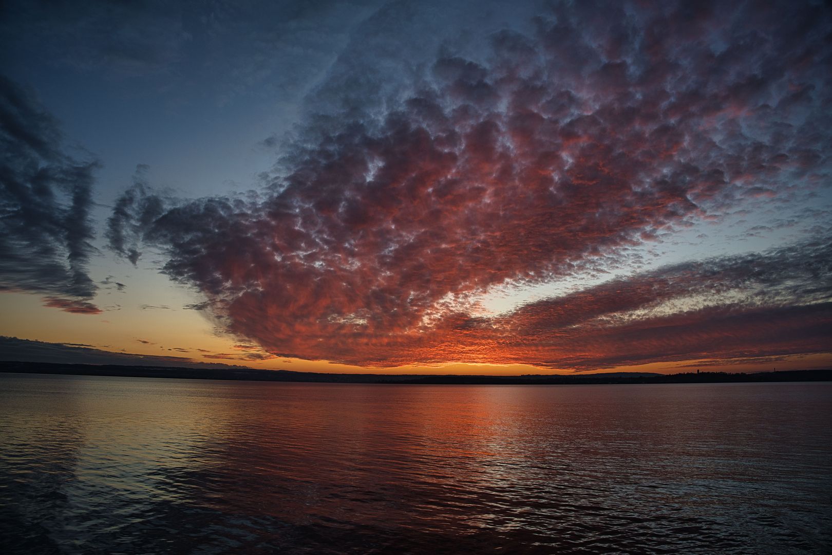 Manuela Bacalja: Sonnenuntergang Meersburg