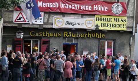 Made Höld: 10 Jahre Räuberhöhle